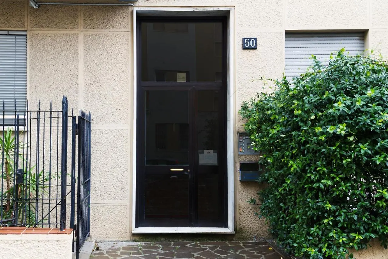 Apartament Joivy Smart 1-Bed With Modern Amenities Mediolan 0*,  Włochy